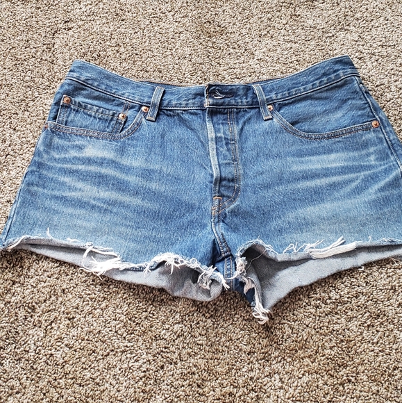Levi's 501 Shorts high waist daisy Duke size 31 - Picture 9 of 9